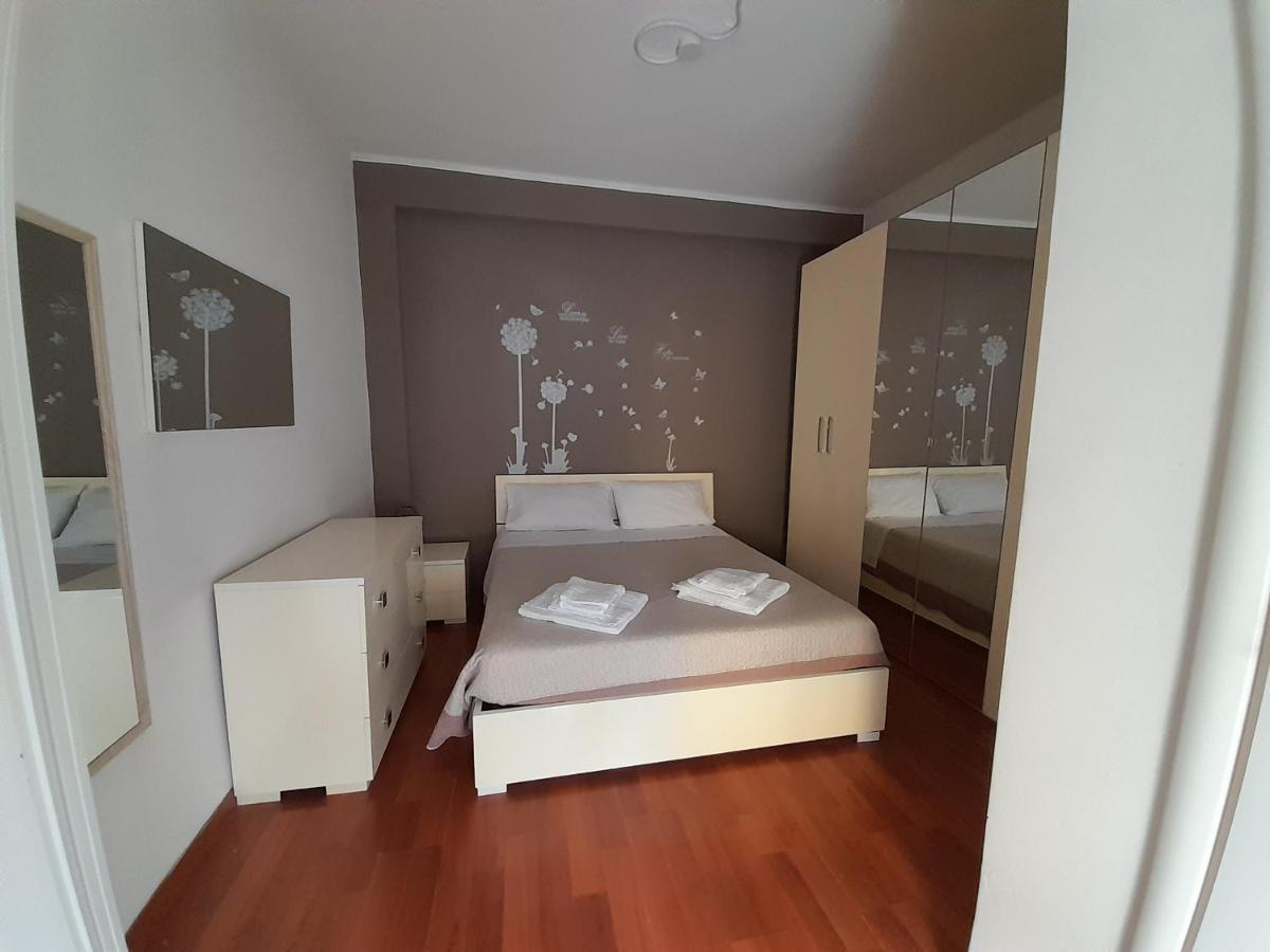 バーリA Casa Di Sabryアパートメント エクステリア 写真